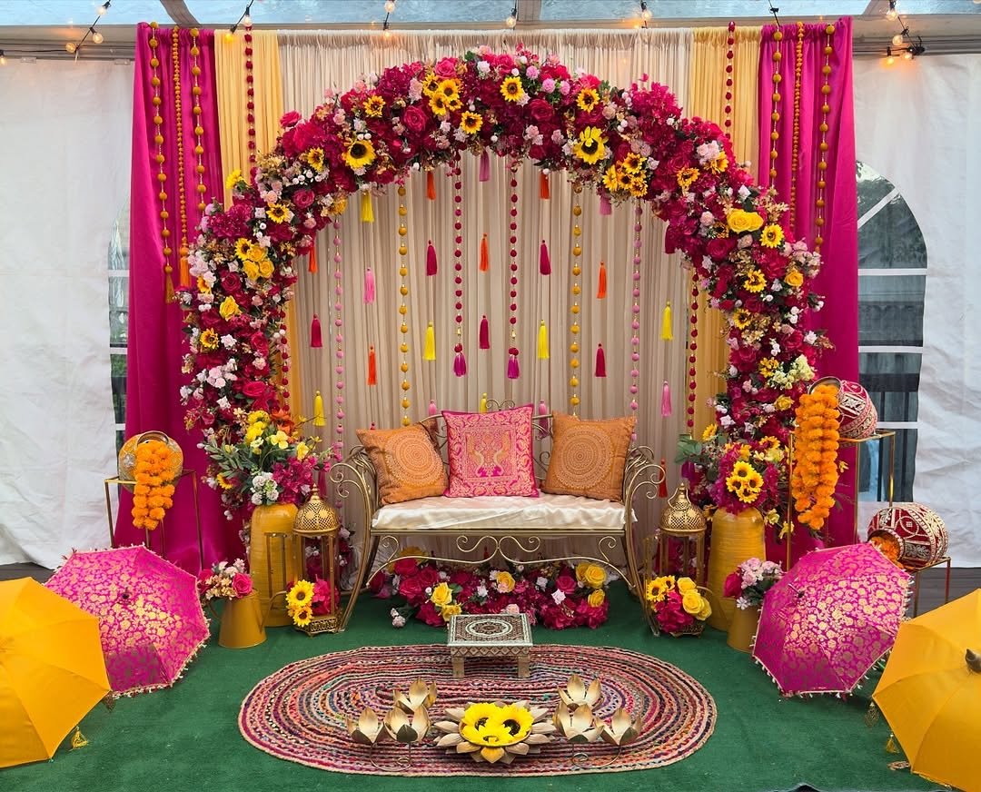 Traditional Mehndi Decoration